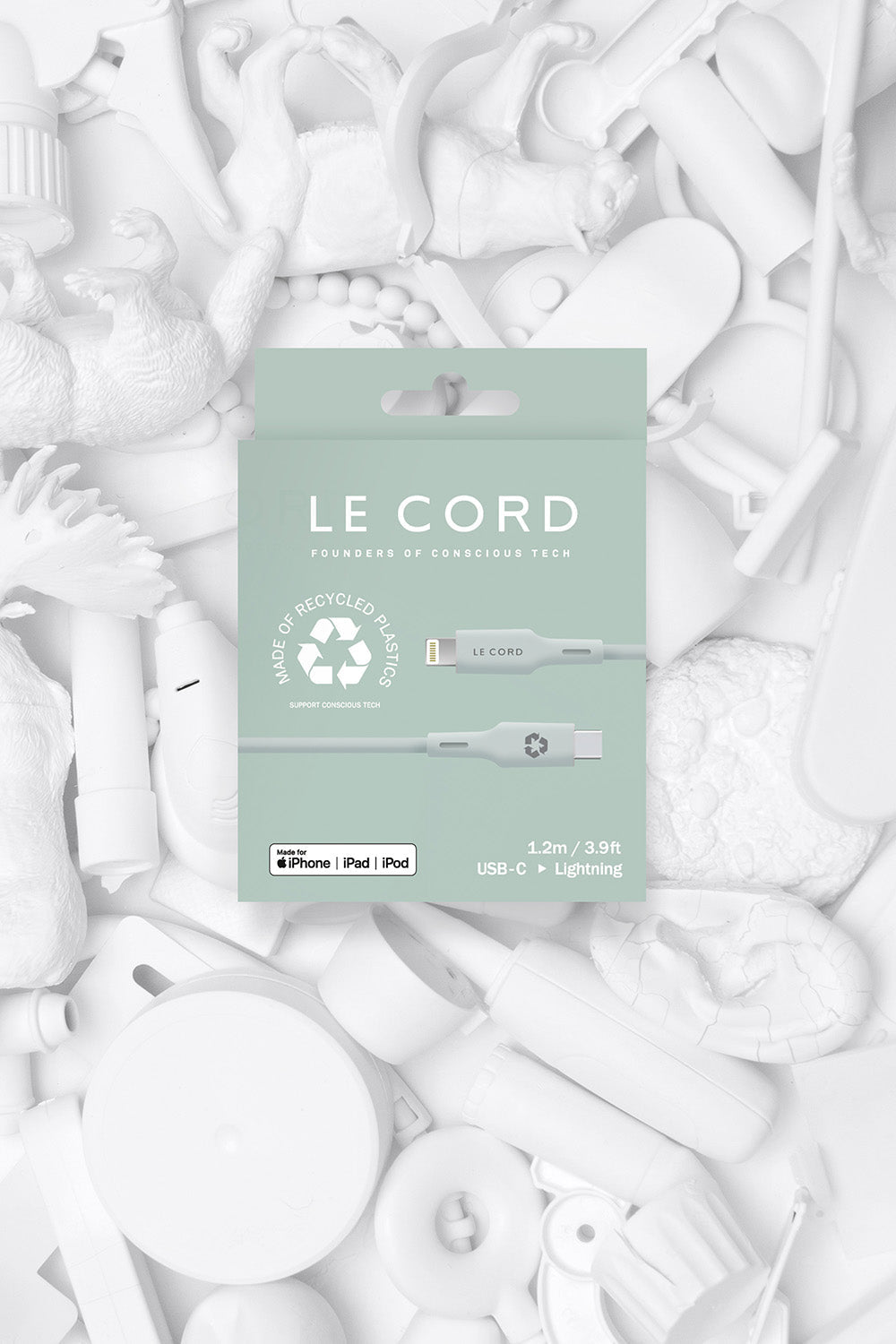 Pale Pine iPhone Lightning to Type C · 1.2 meter · Made in Sweden by LE CORD(Recycled Plastic)